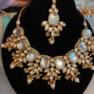 Stunning kundan necklace set